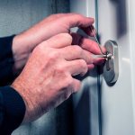 Как открыть врезной цилиндровый замок.jpg