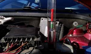 Определение плотности электролита автомобильного аккумулятора