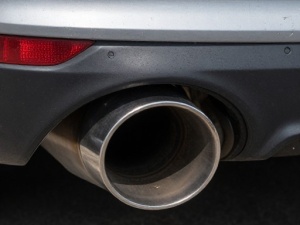 disconnecting one part of the cardan on a VAZ 2106