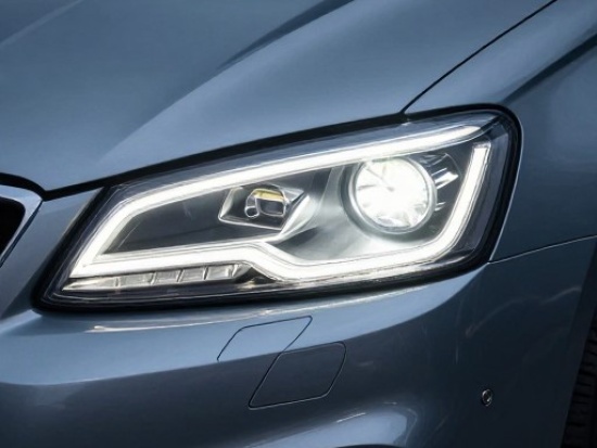 LED eyelashes for car headlights